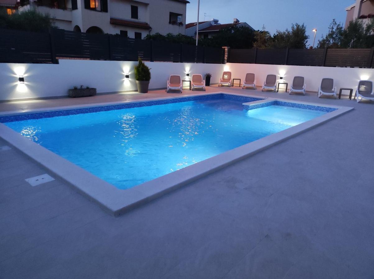 Viktor Rooms And Apartments Ρόβινι Εξωτερικό φωτογραφία