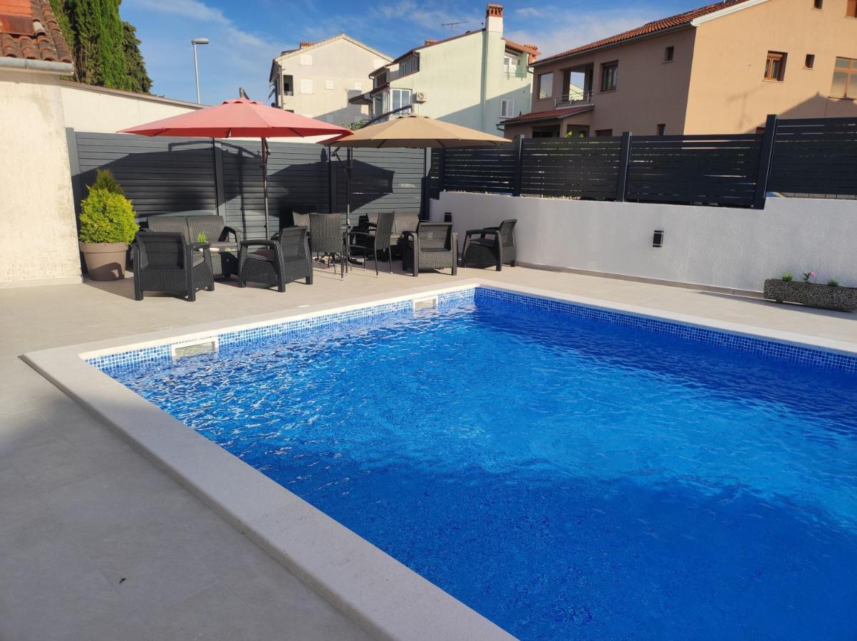 Viktor Rooms And Apartments Ρόβινι Εξωτερικό φωτογραφία